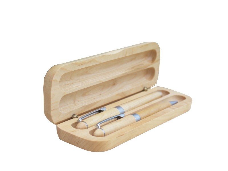 Gravírované drevené perá - Lakované - Štýl písma: Scribe, Možnosť gravírovania: Krabička + Perá (+3,90 €)