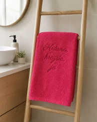 Vyšívaná osuška - Krásna, krajšia, ja